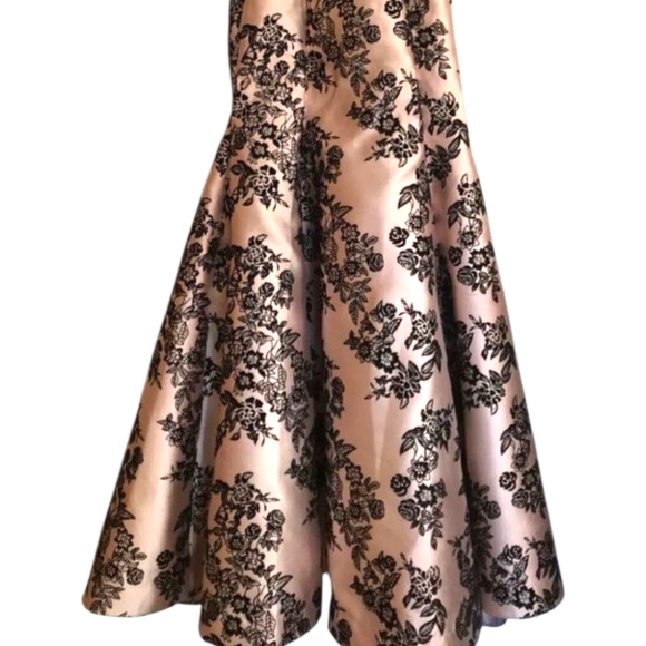 Tiffany Designs Satin Blush Floral Strapless Mermaid Formal Gown Sequins Size 8 - Picture 8 of 15